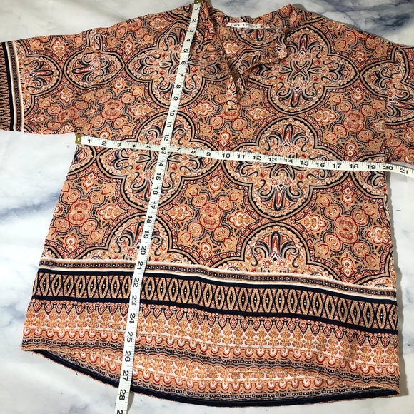 Violet + Claire Orange Quatrefoil Geometric Blouse - Picture 5 of 8